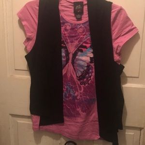 Girl’s top with black vest